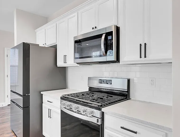 115 Hawthorne Landing Dr — Photo 13