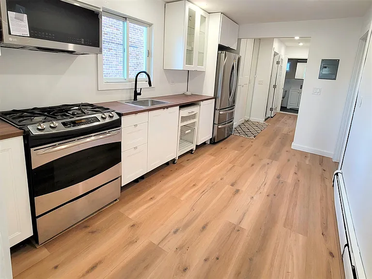 Kitchen 20'x9'