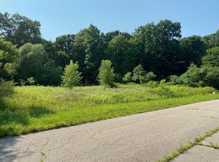 74021 Ridgeway Dr, Lawton, MI 49065