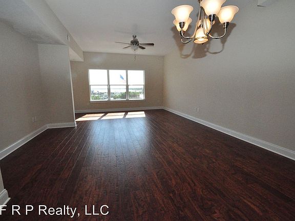 5th image of 225 W Seminole 207 Blvd