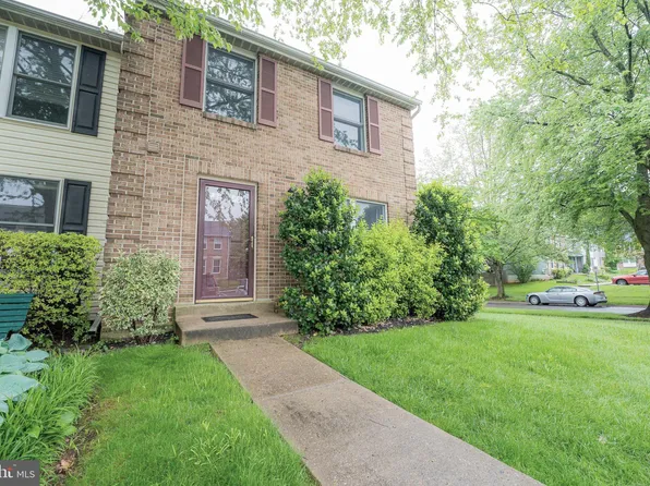 7710 White Cliff Ter, Derwood, MD 20855