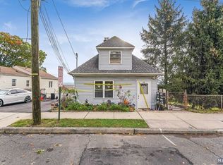 725 Hill St APT 2, Carlstadt, NJ 07072