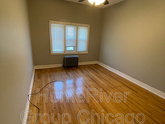 5th image of 9006 S Escanaba Ave APT 3