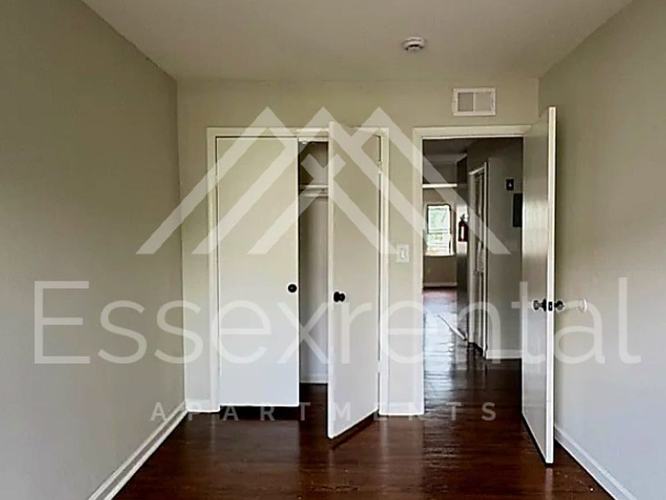 2nd image of 42 Bragaw Ave