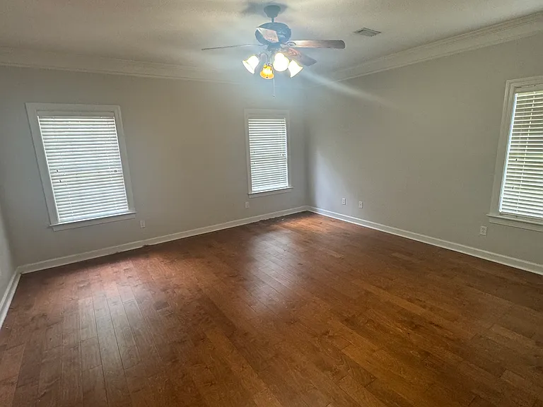 203 Eton Dr — Photo 12