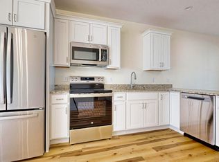 17 Viking Ln #11, Westbrook, ME 04092