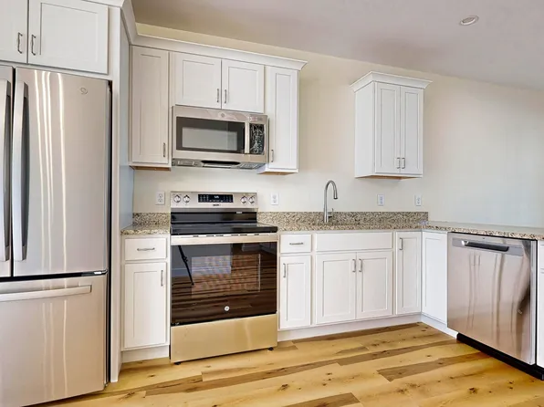 17 Viking Lane #11, Westbrook, ME 04092