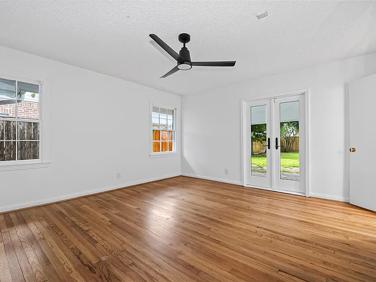 3731 Drake St — Photo 26