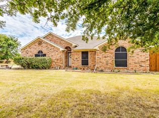 3025 Cattle Dr, Crowley, TX 76036