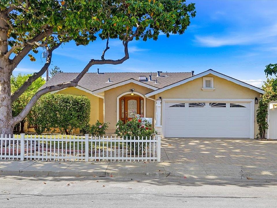 1st image of 2897 Taper Ave