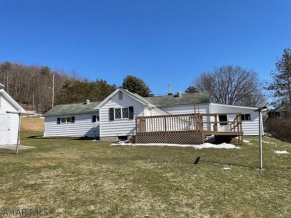 2nd image of 138 1st St