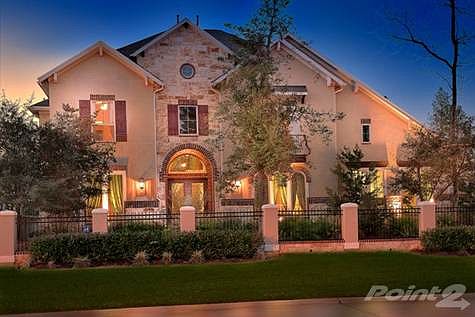 Beautiful stone wall in the front yard