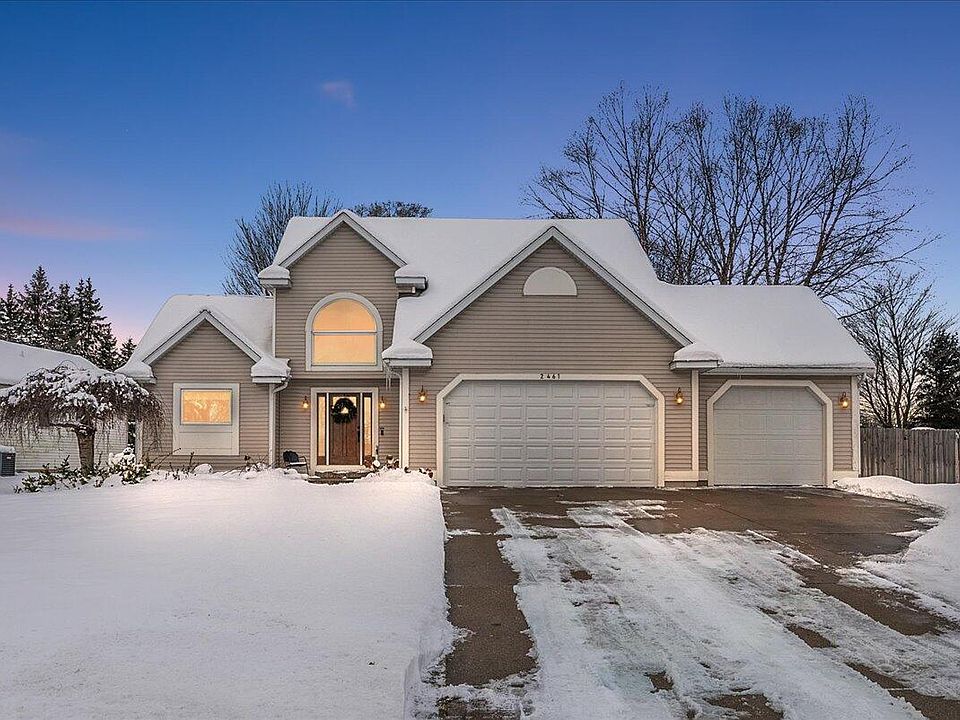 1st image of 2461 Meadow Dr