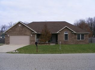 8183 Deerhaven Ln, Terre Haute, IN 47805
