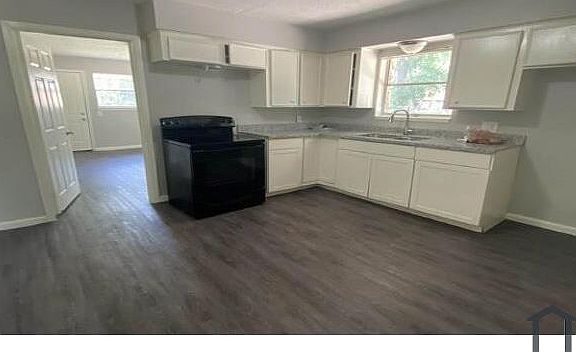 5th image of 207 Betral St #1