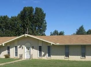 1601 W Fir St, Rogers, AR 72758