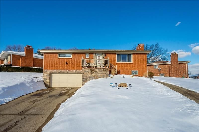 1st image of 941 Angelo Dr