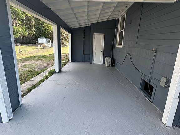 3rd image of 1106 E Magnolia Ave