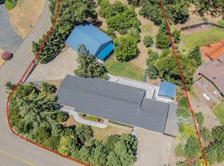 800 Riverside Dr, Ukiah, CA 95482