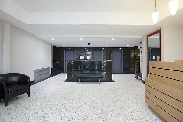 Rented by Olnick Organization | media 8