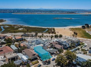 3837 Kendall St, San Diego, CA 92109