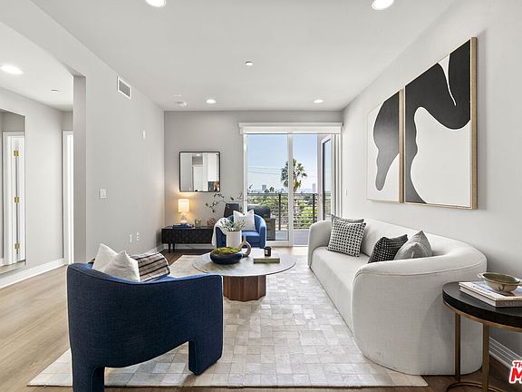 5th image of 7428 Santa Monica Blvd #Penthouse 505