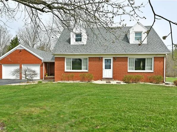3140 Hoagland Blackstub Rd, Cortland, OH 44410
