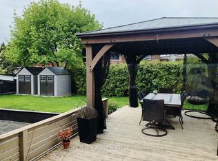 30 Castlegrove Blvd, Toronto, ON M3A1L1