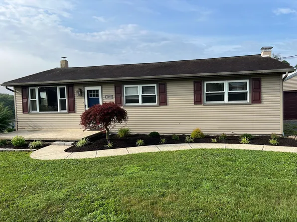 1092 Paper Mill Rd, Chambersburg, PA 17202
