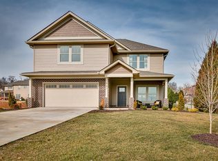 941 Mountain View Rd, Johnson City, TN 37601