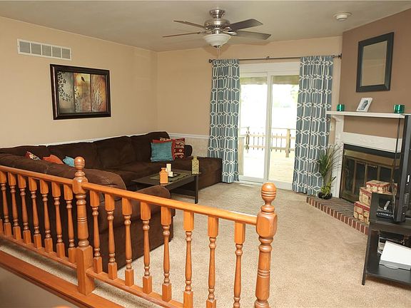 4th image of 2907 Clanfield Dr