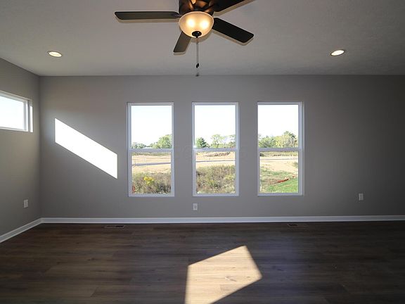 4th image of 1112 Quarry Oak Dr
