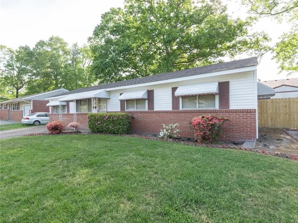 408 Dodge Dr, Virginia Beach, VA 23452
