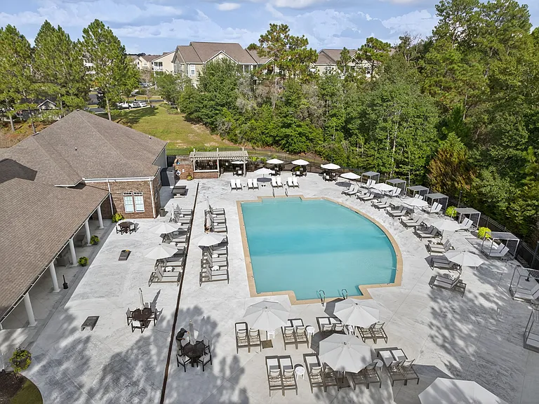 Charleston Apartment Homes — Photo 33