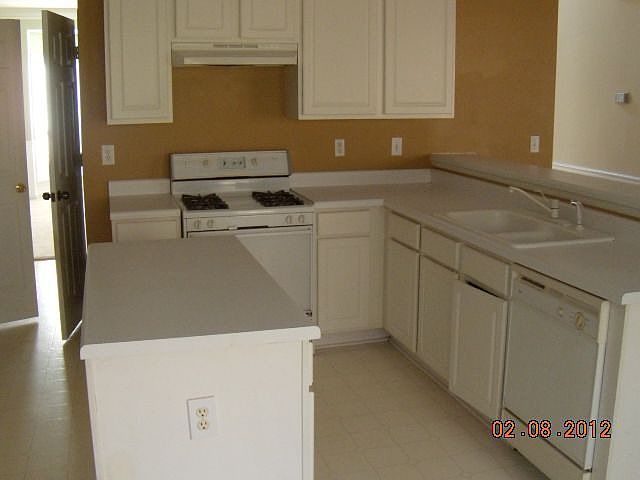 2nd image of 1873 Riverton Dr
