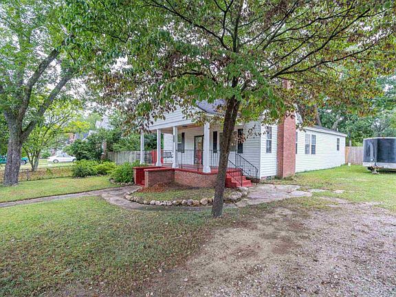 3rd image of 4920 Holmes Ave
