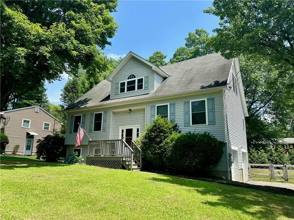 5 Margaret Street, Red Hook, NY 12571