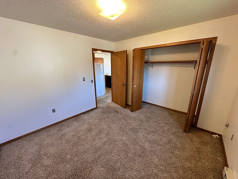 2813 Edgewood Dr #3 — Photo 5