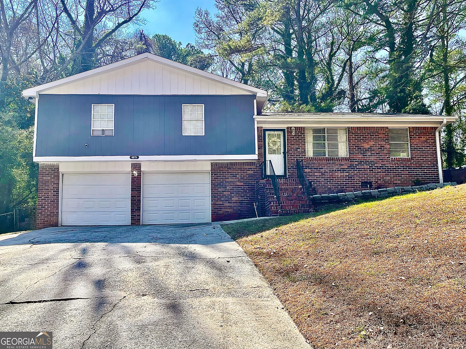 3 bed, 2.0 bath, $2,000 — Photo 1