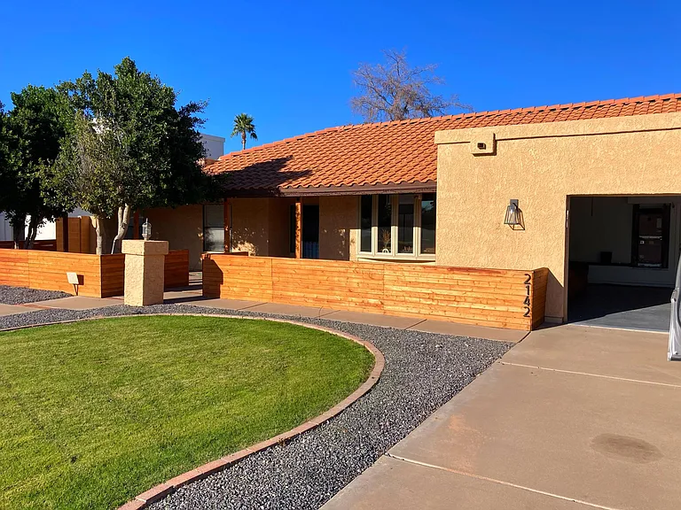 2142 E Woodman Dr — Photo 24