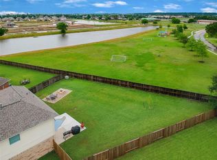101 Bristol Bend Ln, Dickinson, TX 77539