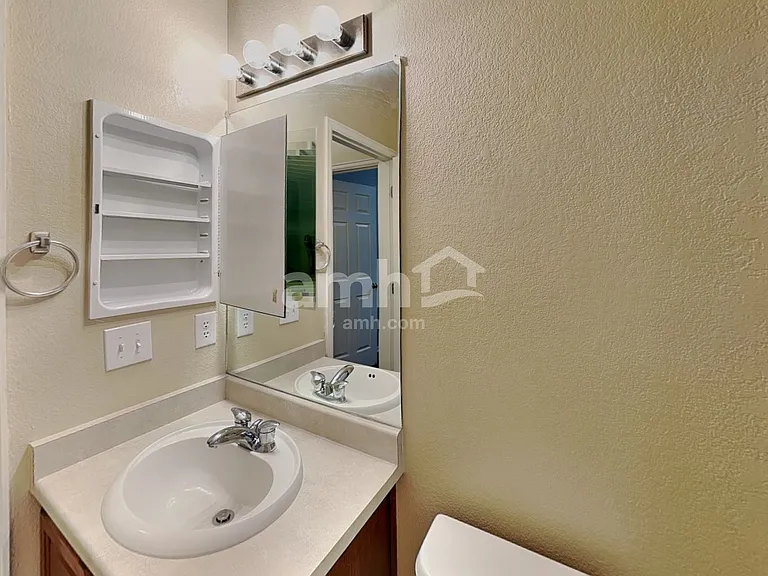 209 Homestead Way — Photo 17