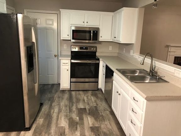 4th image of 1011 Watauga Ct