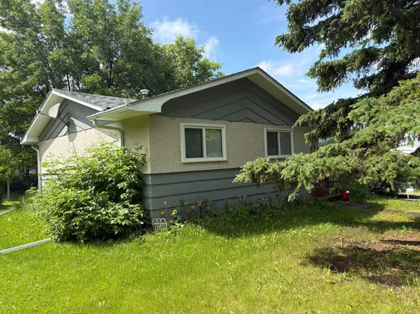 4724 E 52nd St, Innisfree, AB T0B 3T0