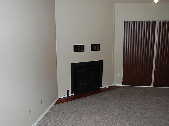 3rd image of 711 Benton St