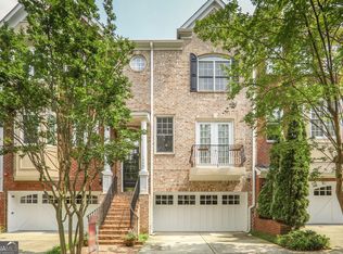 1040 Emory Parc Pl, Decatur, GA 30033