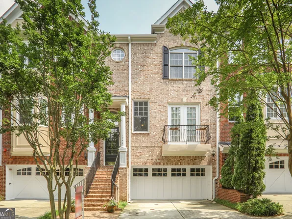 1040 Emory Parc Pl, Decatur, GA 30033