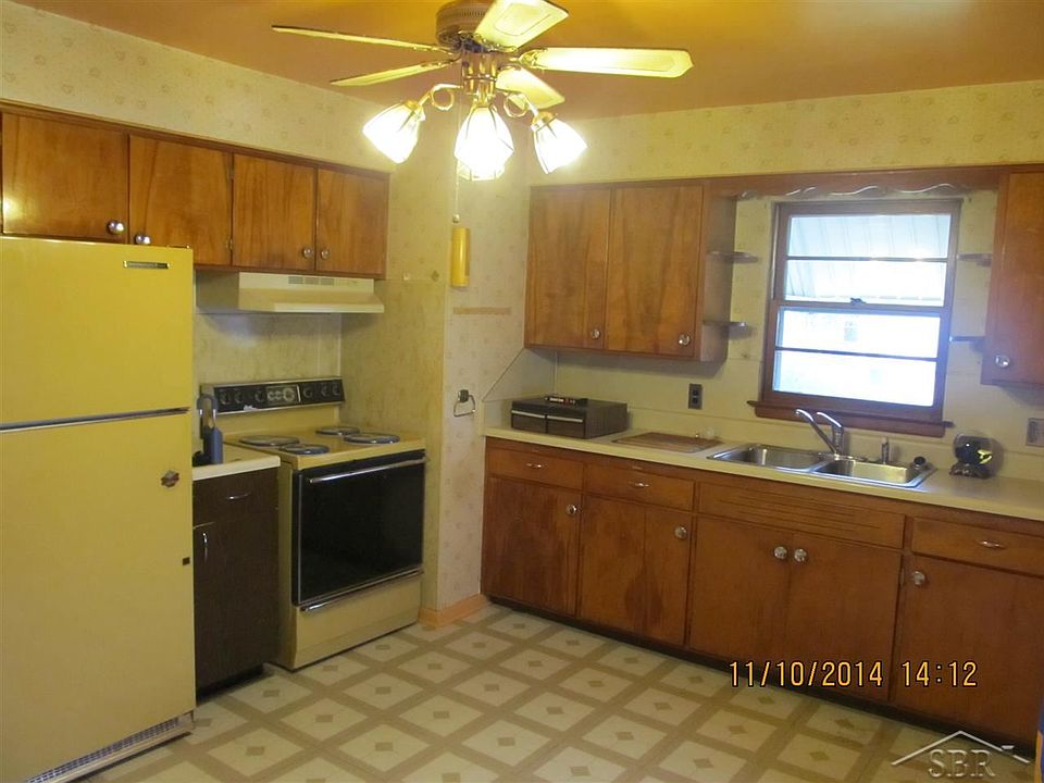2nd image of 2411 Bewick Ave