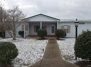 7885 E Hurst Rd, Pekin, IN 47165