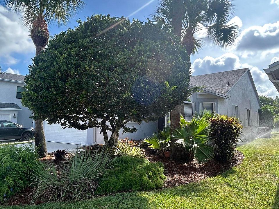 1st image of 23370 Sedawie Dr